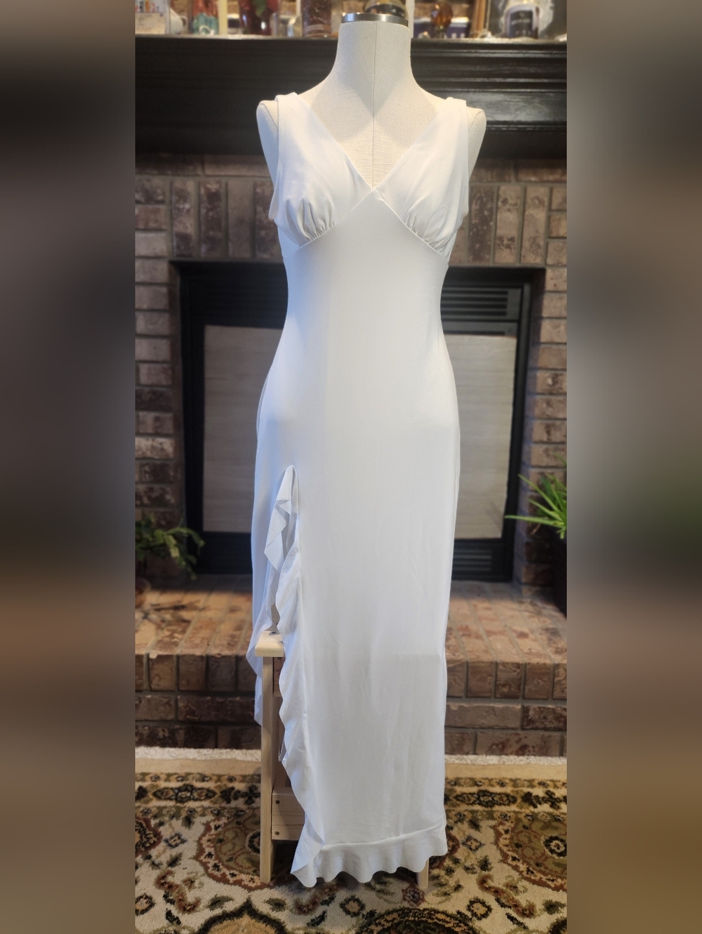 White V-neck Ruffle Mesh Dress.